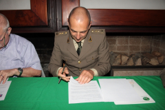 FirmaAnaOnorCaduti_IMG_0074_Grappa.JPG_1446482514229