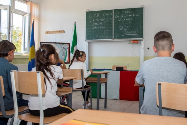 Cooperazione Civile Militare in Kosovo in supporto alle scuole 3