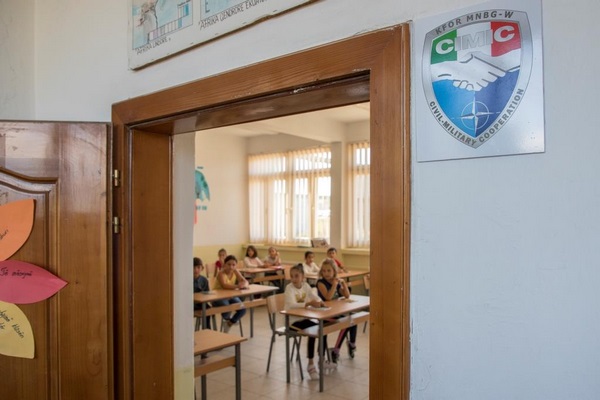 Cooperazione Civile Militare in Kosovo in supporto alle scuole 2