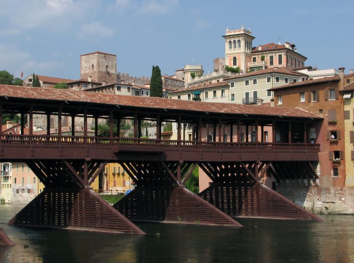 Ponte_degli_Alpini_Bassano_del_Grappa_2007