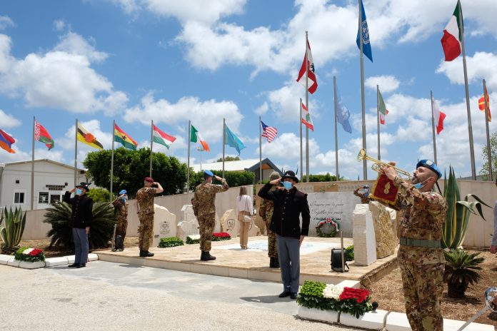 2 - Onore ai Caduti